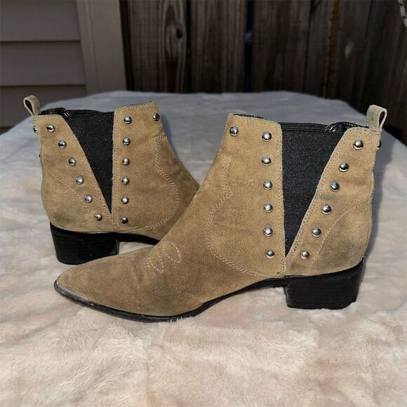 Marc Fisher real leather Women's Studded Suede Ankle Booties Size 7 - Picture 10 of 10